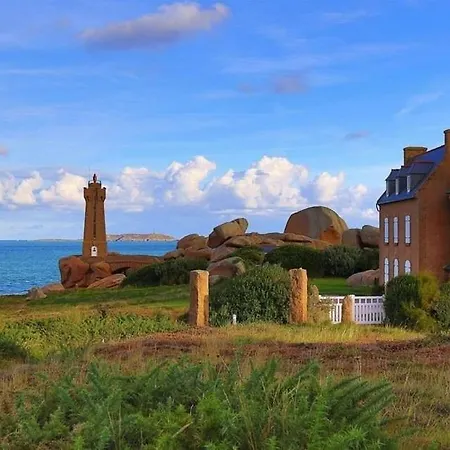 Villa Maisonnette De Charme à 400m De La à - Réf 64